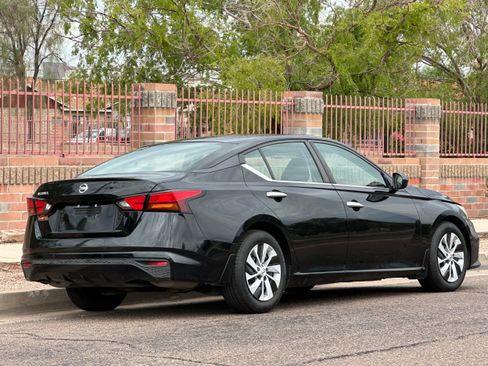 Used 2021 Nissan Altima 2.5 S w/ Driver Assist Package image 11