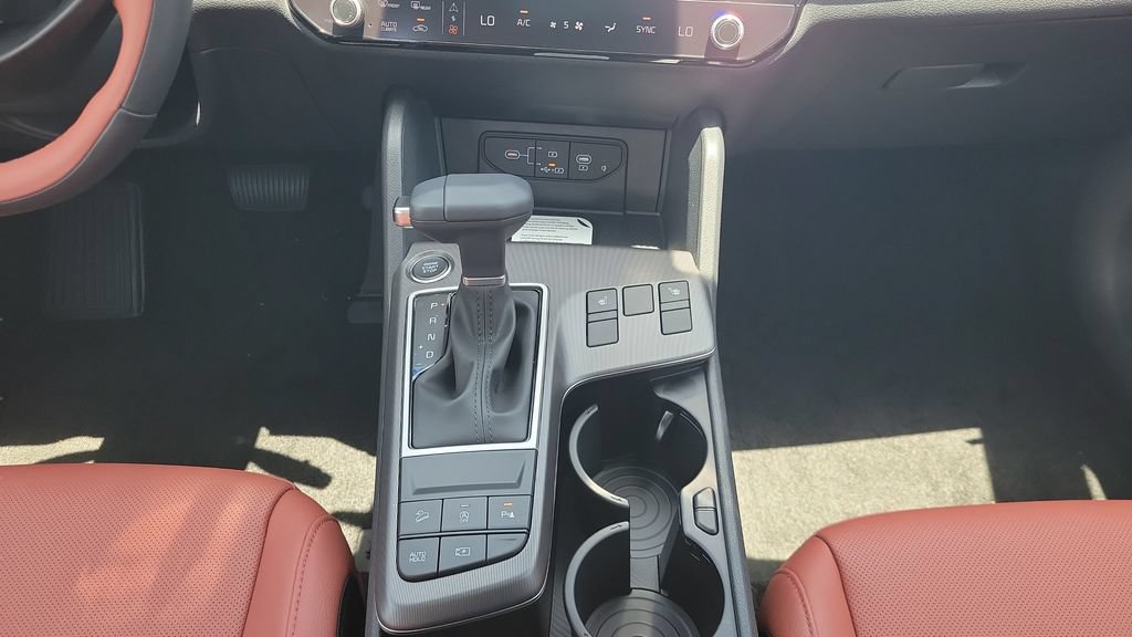 New 2026 Kia Sportage SX FWD image 15