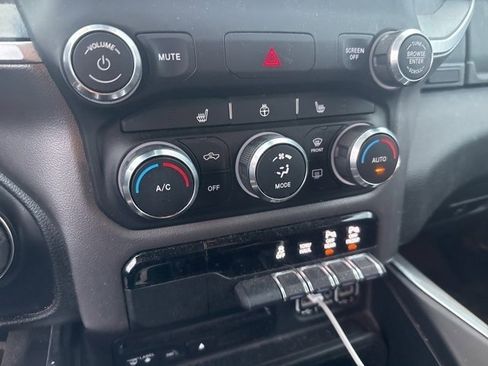 Used 2019 RAM 1500 Big Horn image 17