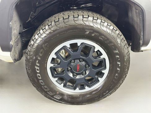 Used 2024 Toyota Tacoma TRD Off-Road w/ TRD Off Road Upgrade Package AWD/4WD image 36