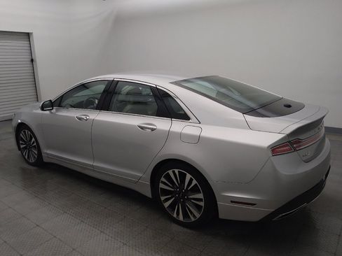 Used 2017 Lincoln MKZ Select w/ Select Plus Package FWD image 3