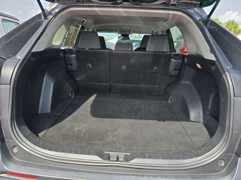 Used 2021 Toyota RAV4 XLE FWD image 11