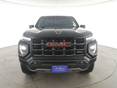 Used 2023 GMC Canyon AT4 w/ Technology Package image 2