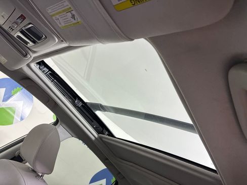 Used 2018 Subaru Forester 2.5i Premium w/ All-Weather Package image 26