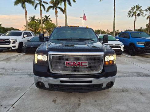 Used 2008 GMC Sierra 3500 SLT AWD/4WD image 2