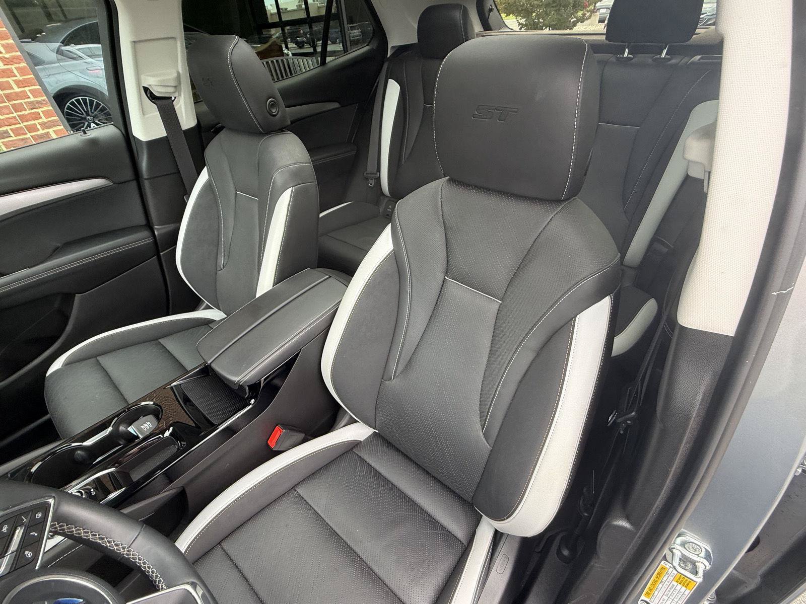 Used 2024 Buick Envision Sport Touring AWD/4WD image 19
