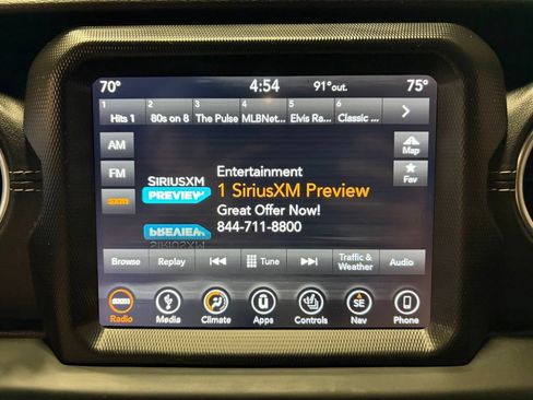 Used 2018 Jeep Wrangler Unlimited Sahara w/ Dual Top Group AWD/4WD image 13