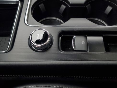 New 2026 Lincoln Corsair Reserve image 24