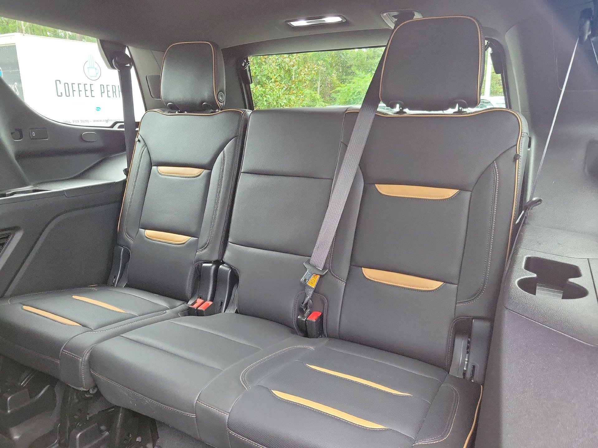 Used 2024 GMC Yukon AT4 AWD/4WD image 20