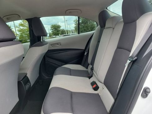 Used 2023 Toyota Corolla LE FWD image 11