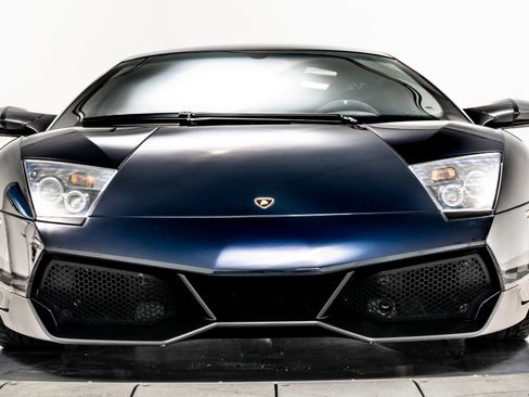 Used 2010 Lamborghini Murcielago LP 670-4 SV image 4