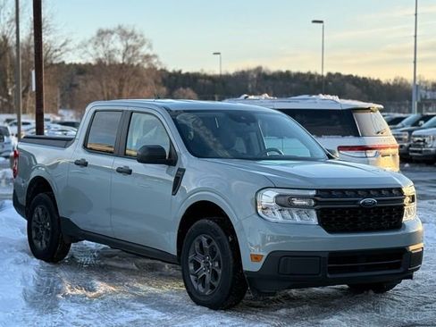 Certified 2022 Ford Maverick XLT image 32