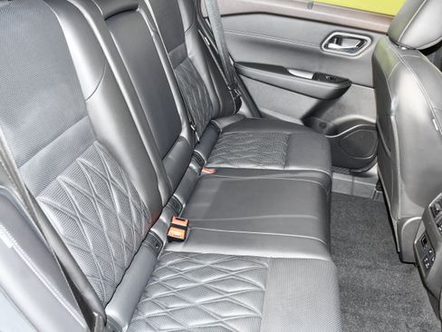 Used 2023 Nissan Rogue Platinum w/ Platinum Premium Package AWD/4WD image 48
