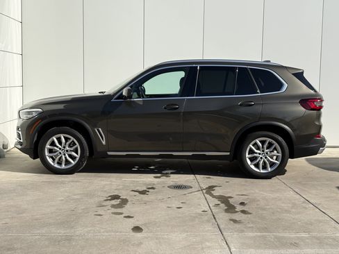 Used 2021 BMW X5 xDrive40i w/ Convenience Package image 4
