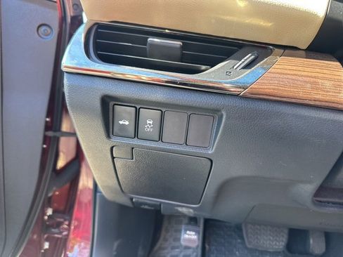 Used 2014 Toyota Avalon Limited image 23