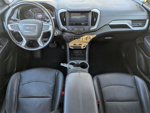 Used 2022 GMC Terrain SLT image 28