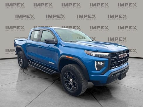 Used 2024 GMC Canyon Elevation w/ Elevation Premium Package AWD/4WD image 4