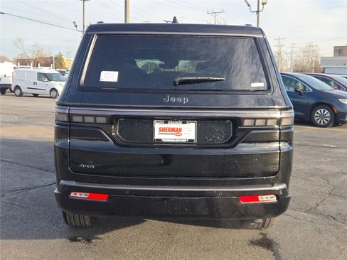 New 2026 Jeep Grand Wagoneer L Limited AWD/4WD image 15