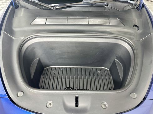 Used 2022 Tesla Model Y Performance AWD/4WD image 31