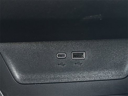 New 2026 Chevrolet Equinox LT image 18