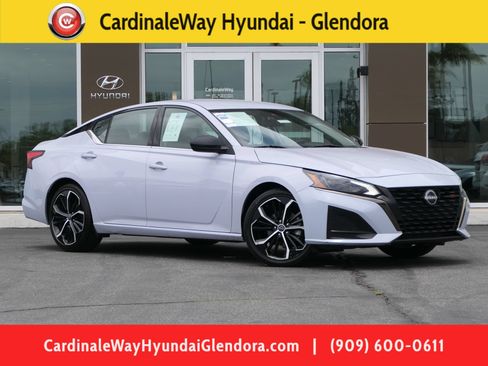 Used 2024 Nissan Altima 2.5 SR FWD image 1