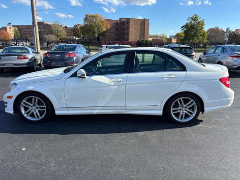 Used 2013 Mercedes-Benz C 300 Sport image 29