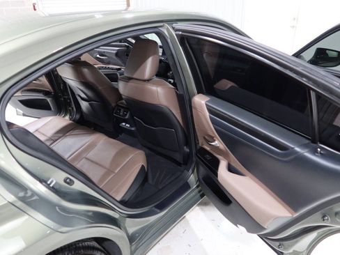 Used 2025 Lexus ES 300h w/ Premium Package FWD image 13