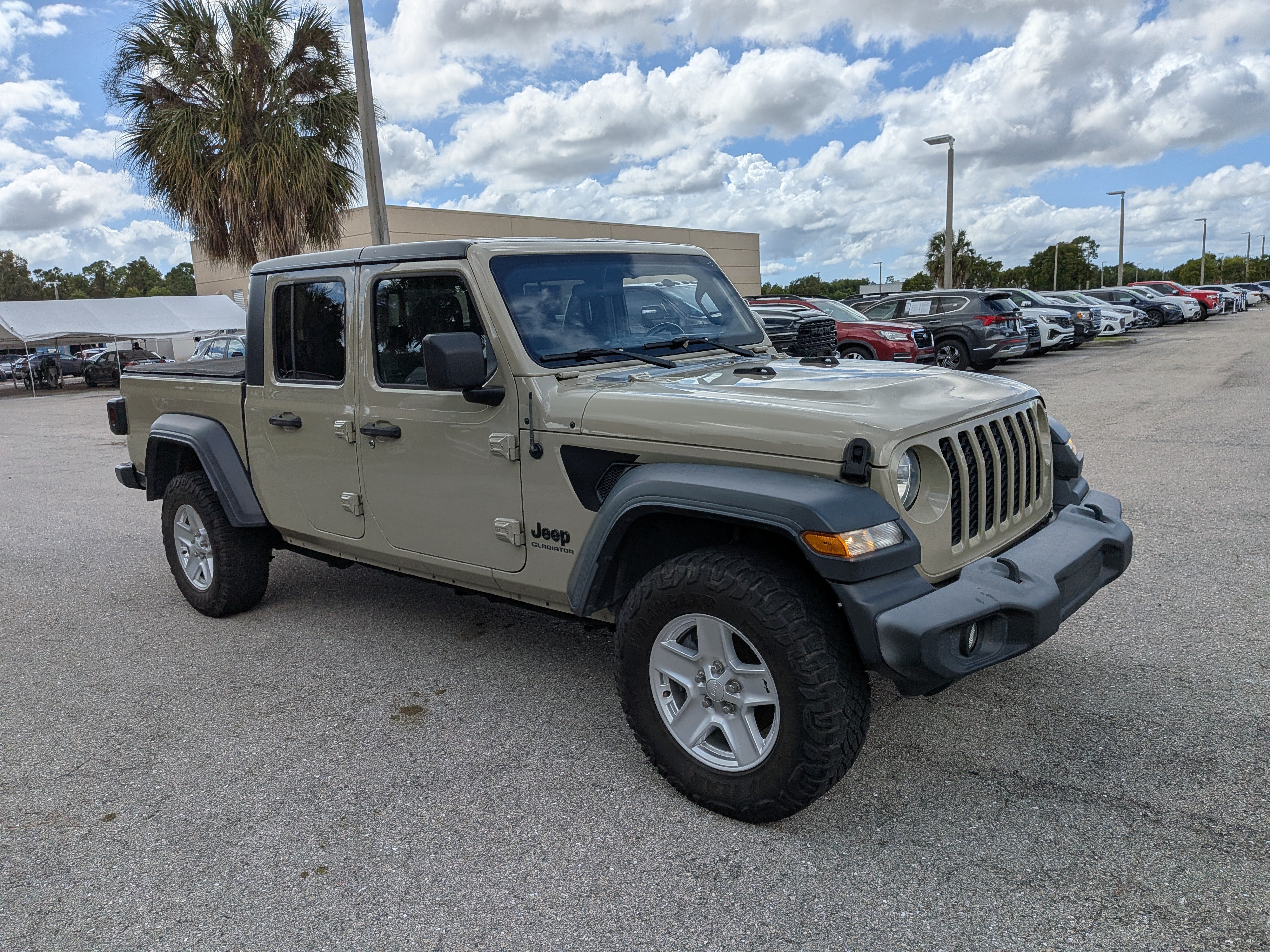Used 2020 Jeep Gladiator Sport w/ Quick Order Package 24S AWD/4WD image 1