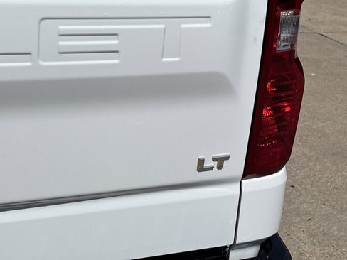 Used 2025 Chevrolet Silverado 1500 LT AWD/4WD image 5