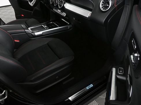 Certified 2024 Mercedes-Benz EQB 250+ image 23