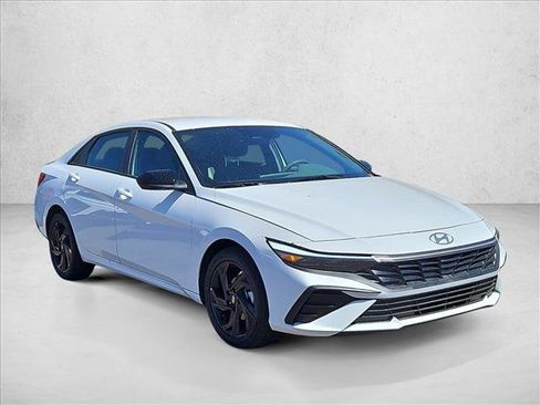 New 2026 Hyundai Elantra Sport image 7