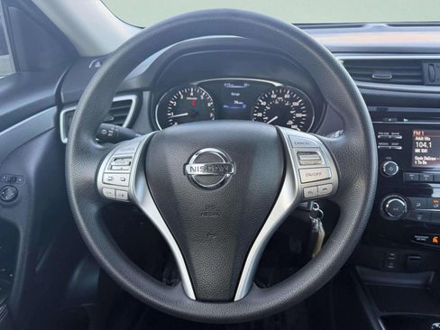 Used 2016 Nissan Rogue S image 28