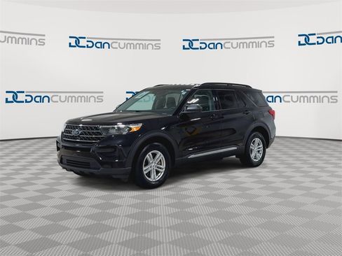 Used 2023 Ford Explorer XLT image 5