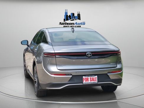 Used 2023 Toyota Crown AWD/4WD image 7