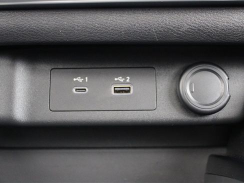 Used 2023 Nissan Rogue SL w/ SL Premium Package image 23