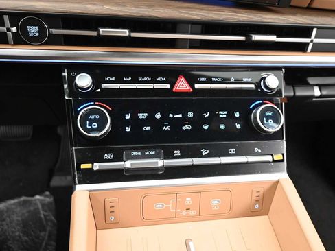 New 2026 Hyundai Santa Fe Limited AWD/4WD image 19