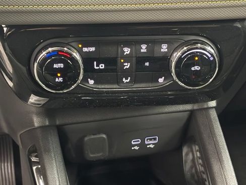 Used 2025 Chevrolet TrailBlazer ACTIV w/ Convenience Package FWD image 34
