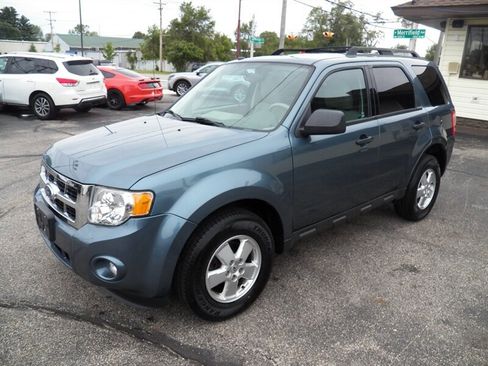 Used 2012 Ford Escape XLT FWD image 2