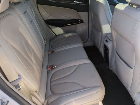 Used 2018 Lincoln MKC Reserve w/ Lincoln MKC Climate Package image 21