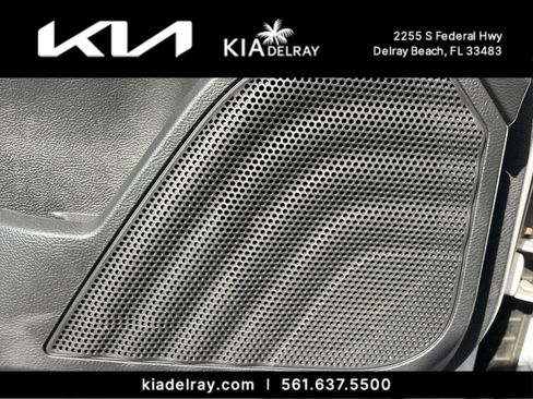 Used 2014 Ford Taurus SEL w/ Equipment Group 201A image 17