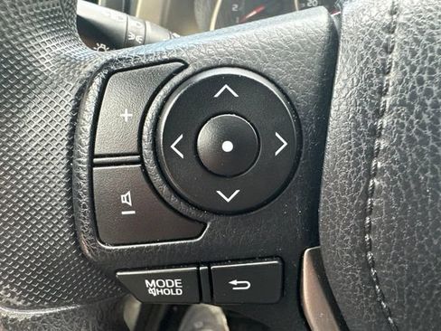 Used 2015 Toyota RAV4 XLE AWD/4WD image 20