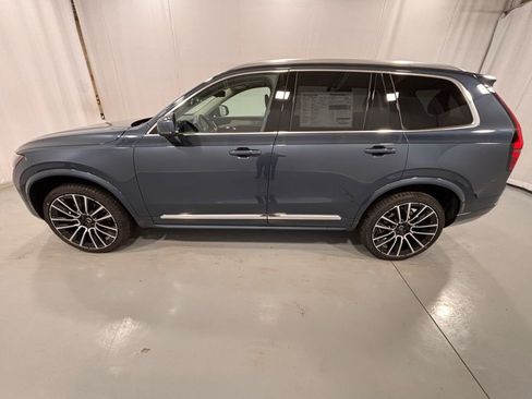 New 2026 Volvo XC90 B6 Plus w/ Protection Package Premier image 8