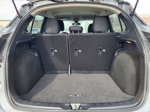 Used 2024 Nissan Kicks SV image 20
