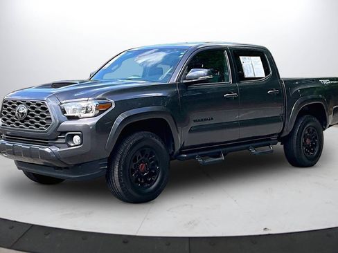 Used 2021 Toyota Tacoma TRD Sport w/ Technology Package RWD image 4