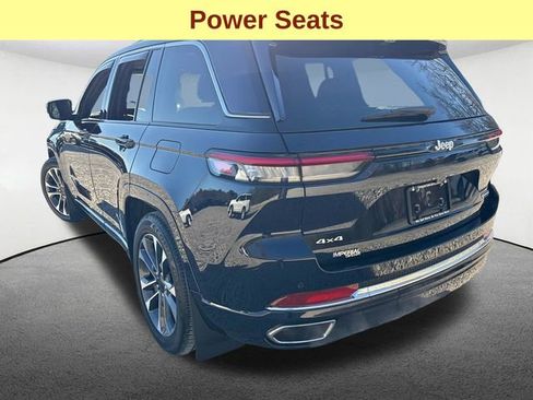 Used 2024 Jeep Grand Cherokee Overland w/ Luxury Tech Group IV image 10