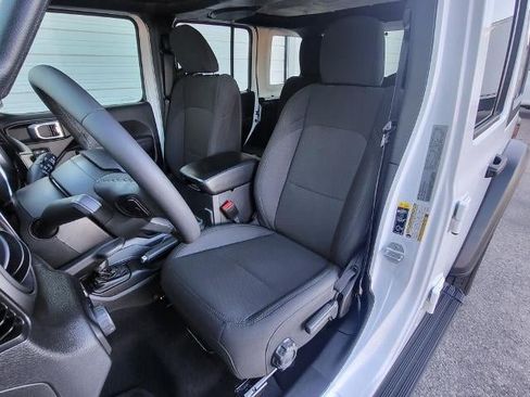 Used 2023 Jeep Wrangler Unlimited Sport AWD/4WD image 14