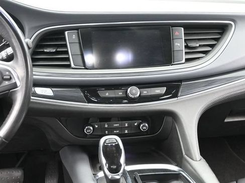 Used 2019 Buick Enclave Essence FWD image 30