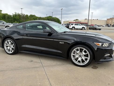 Used 2015 Ford Mustang GT Premium w/ Equipment Group 401A RWD image 26