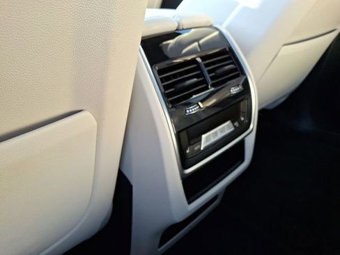 Certified 2022 BMW X5 xDrive40i w/ Luxury Seating Package image 11