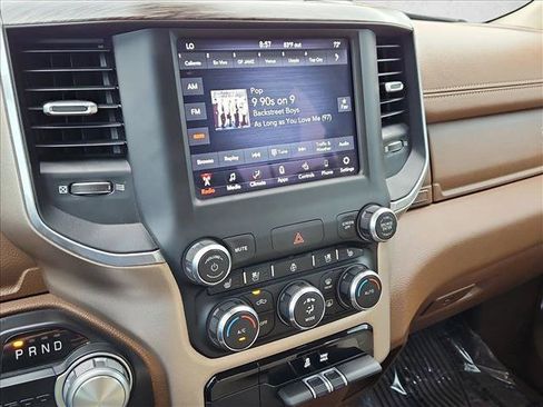 Used 2020 RAM 1500 Laramie RWD image 14